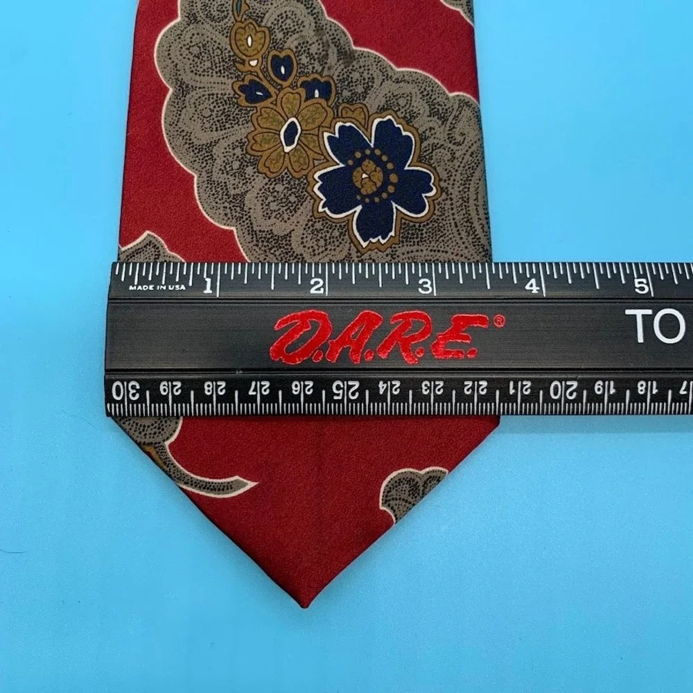 Christian Dior Red Floral Paisley Silk Designer Preppy Men's Classic Neck Tie
